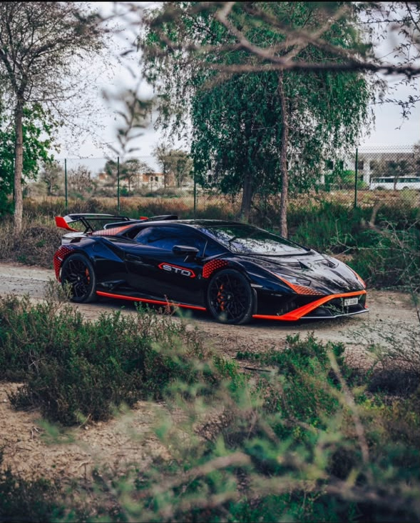 Lamborghini Huracán STO – Nero Noctis – Arancio Livery