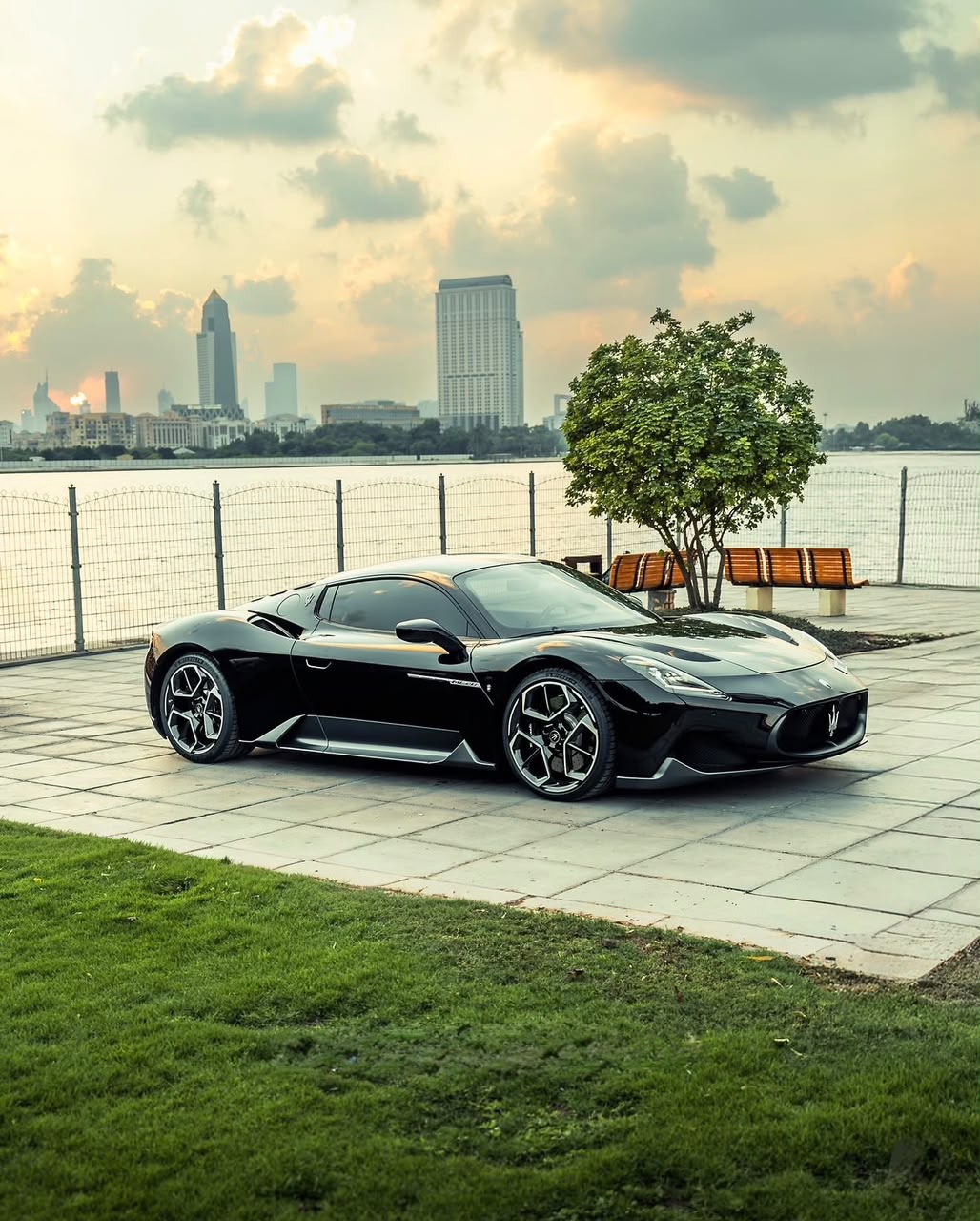 Maserati MC20 – Nero Essenza – Cuoio Interior