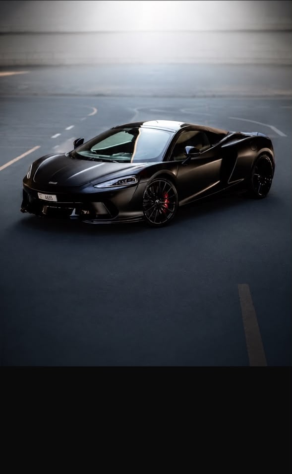 McLaren GT – Nero Matte – Black Leather
