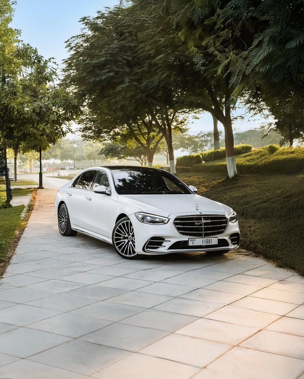 Mercedes-Benz S-Class S 500 4MATIC AMG Line – Polar White
