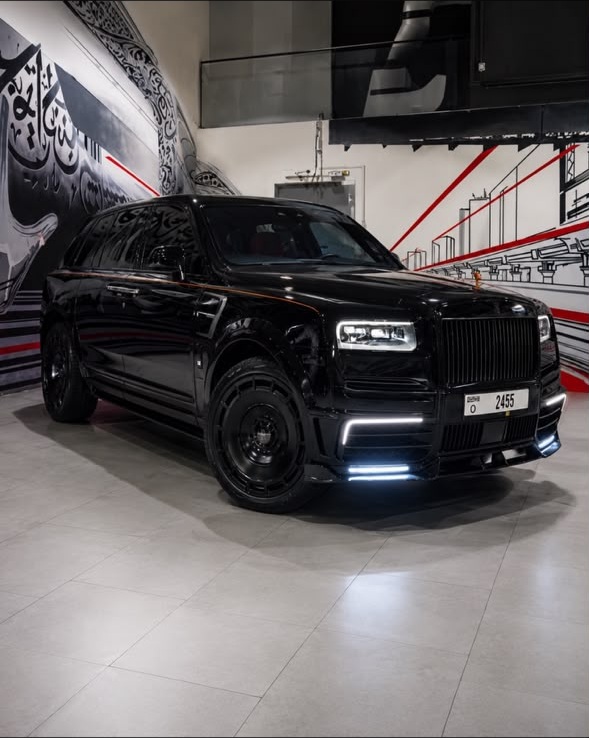 Rolls-Royce Cullinan Mansory – Nero / Arancio – Nero Leather